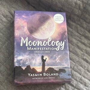Moonology Manifestation Oracle Cards